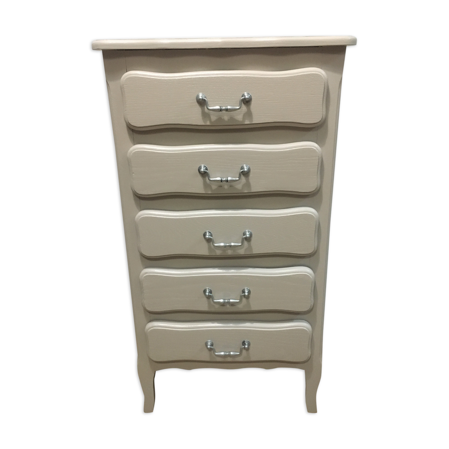Grey dresser