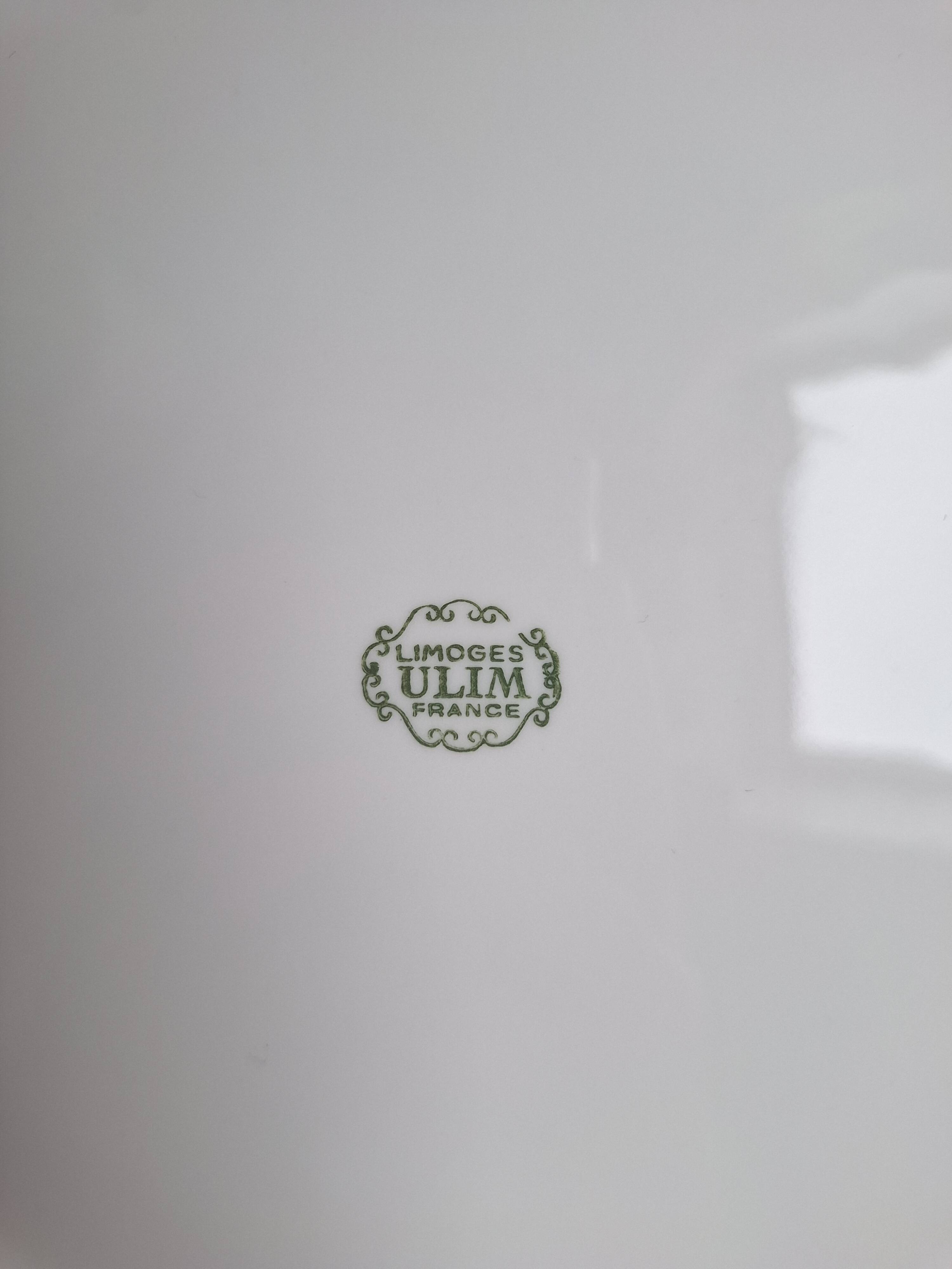 Plat en porcelaine de Limoges