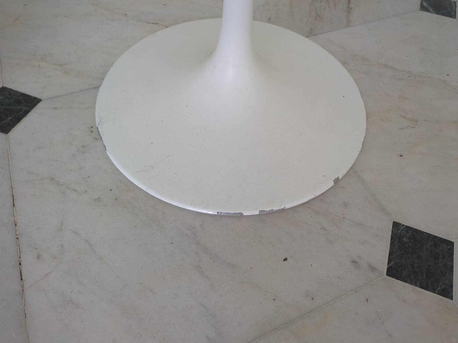 Chaise Tulip Knoll pivotante Saarinen