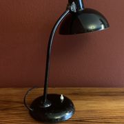Lampe de bureau noire allemande MidCentury par Kaiser Idell, années 1940