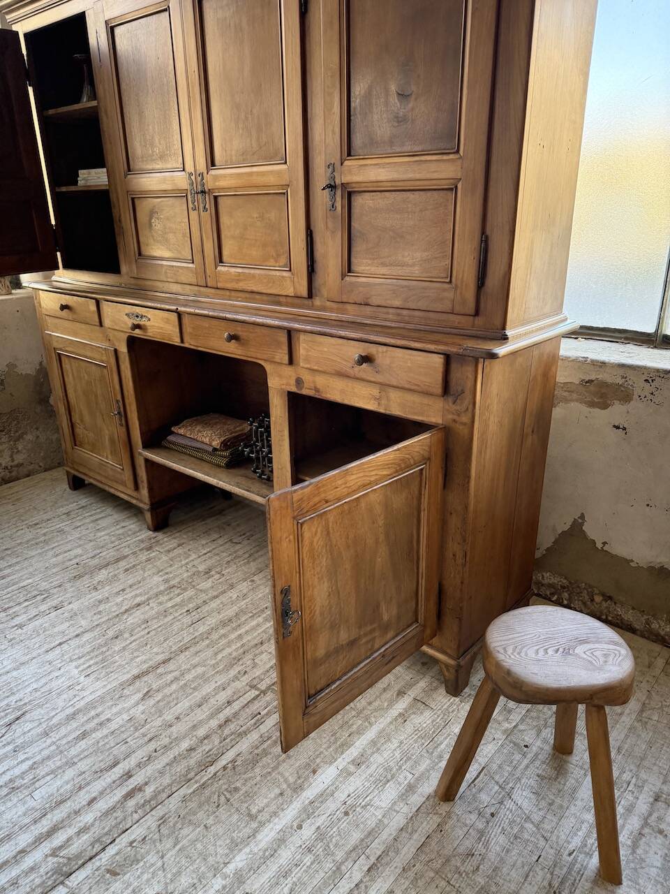 Mountain walnut furniture XXL 1900