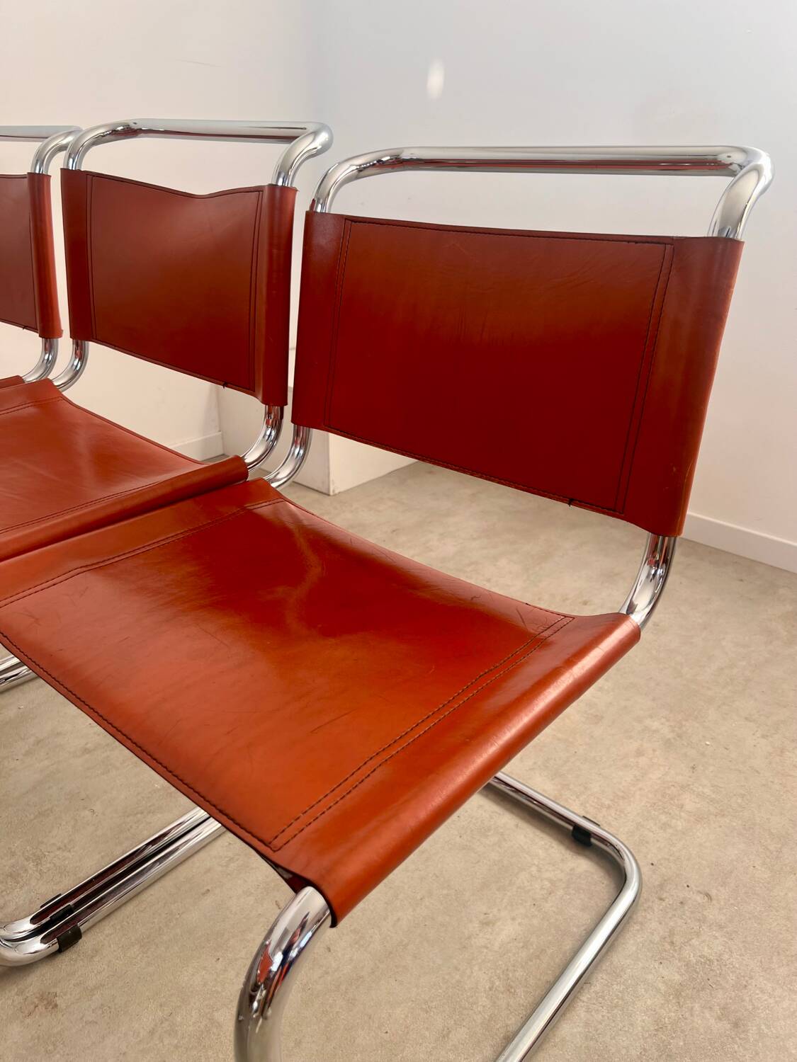 Lot 6 tubular chairs S33 design Mart Stam vintage cognac leather from the 70s