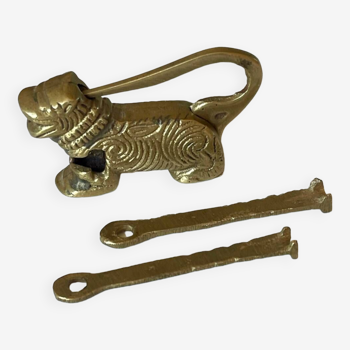 Ancient Chinese lion-shaped padlock