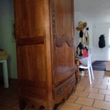 Saintongeaise bonnet maker