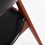 Fire  teak chair design by Kai kristiansen for Schou andersen, scandinavian design.