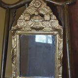 Gilded wooden mirror, 18th century.