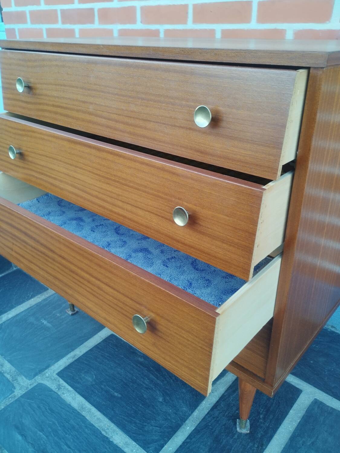 Vintage wooden chest of drawers