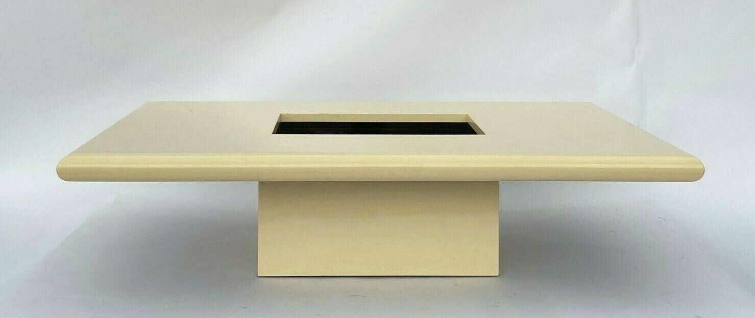 Jean claude mahey laque blanche creme 1970 vintage design coffee table