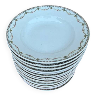 Assiettes en porcelaine