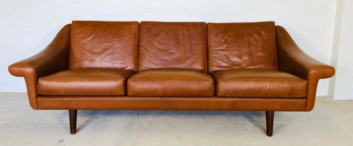 Aage Christiansen vintage Danish mid-century 3 person cognac "Matador" sofa
