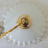 Serrated opaline suspension