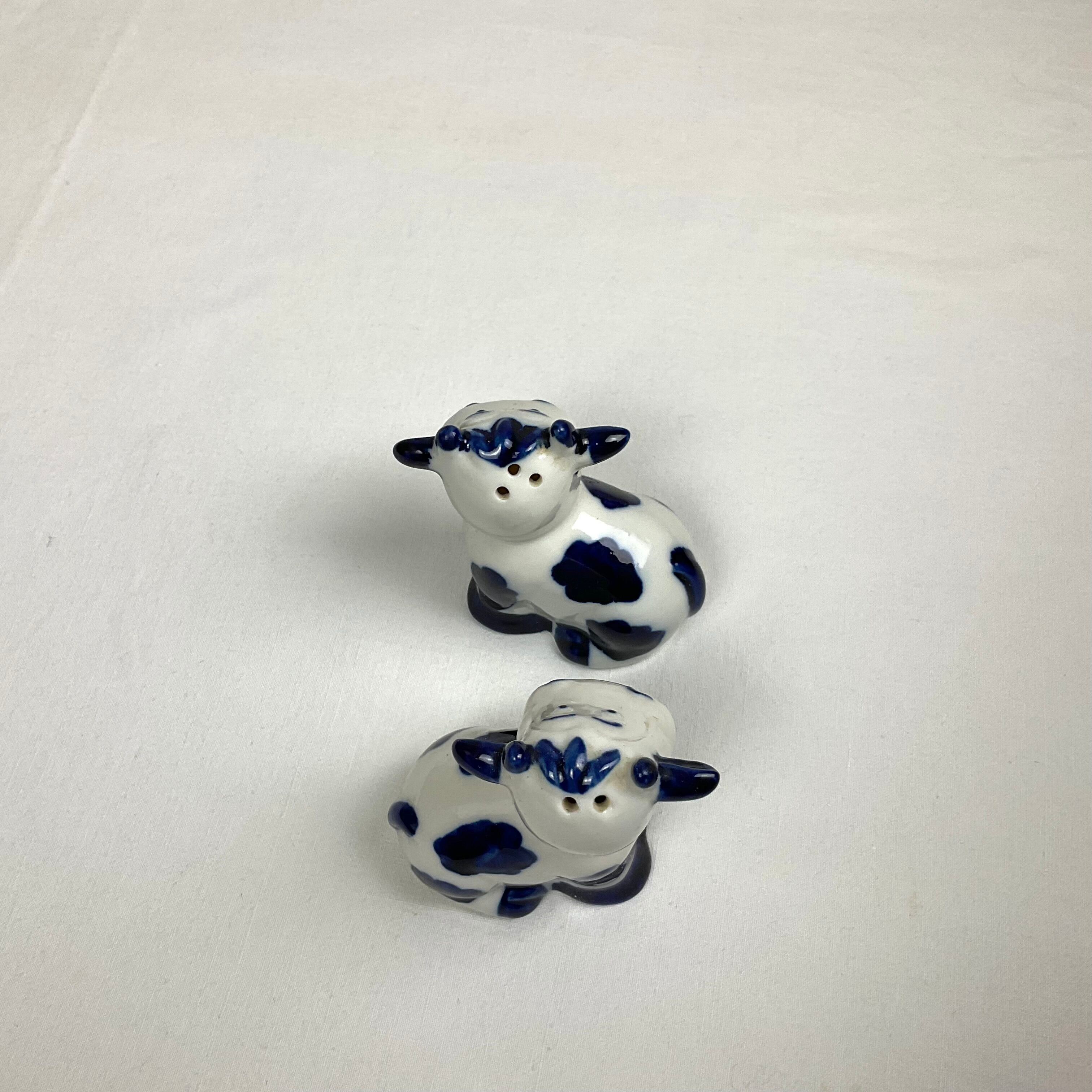 Salière et poivrière vache