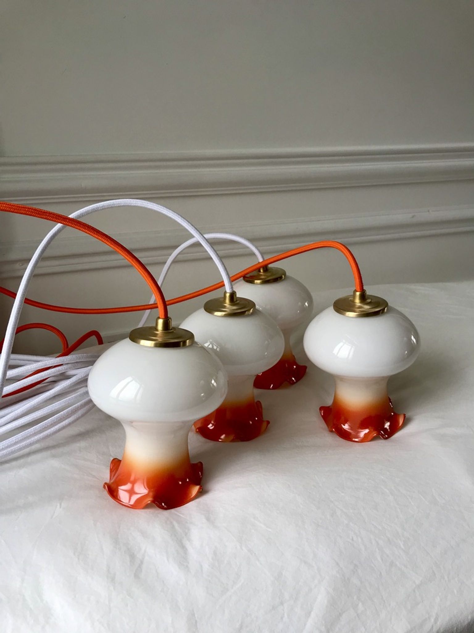 Pair of orange opaline tulips gradient white thread 70s