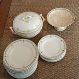 Longwy earthenware dinner service, Longpré pattern, 1895