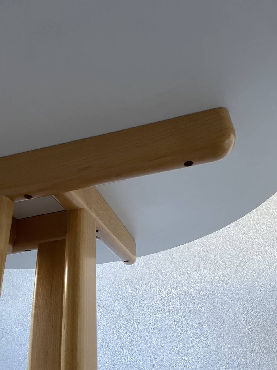 80s round beech table