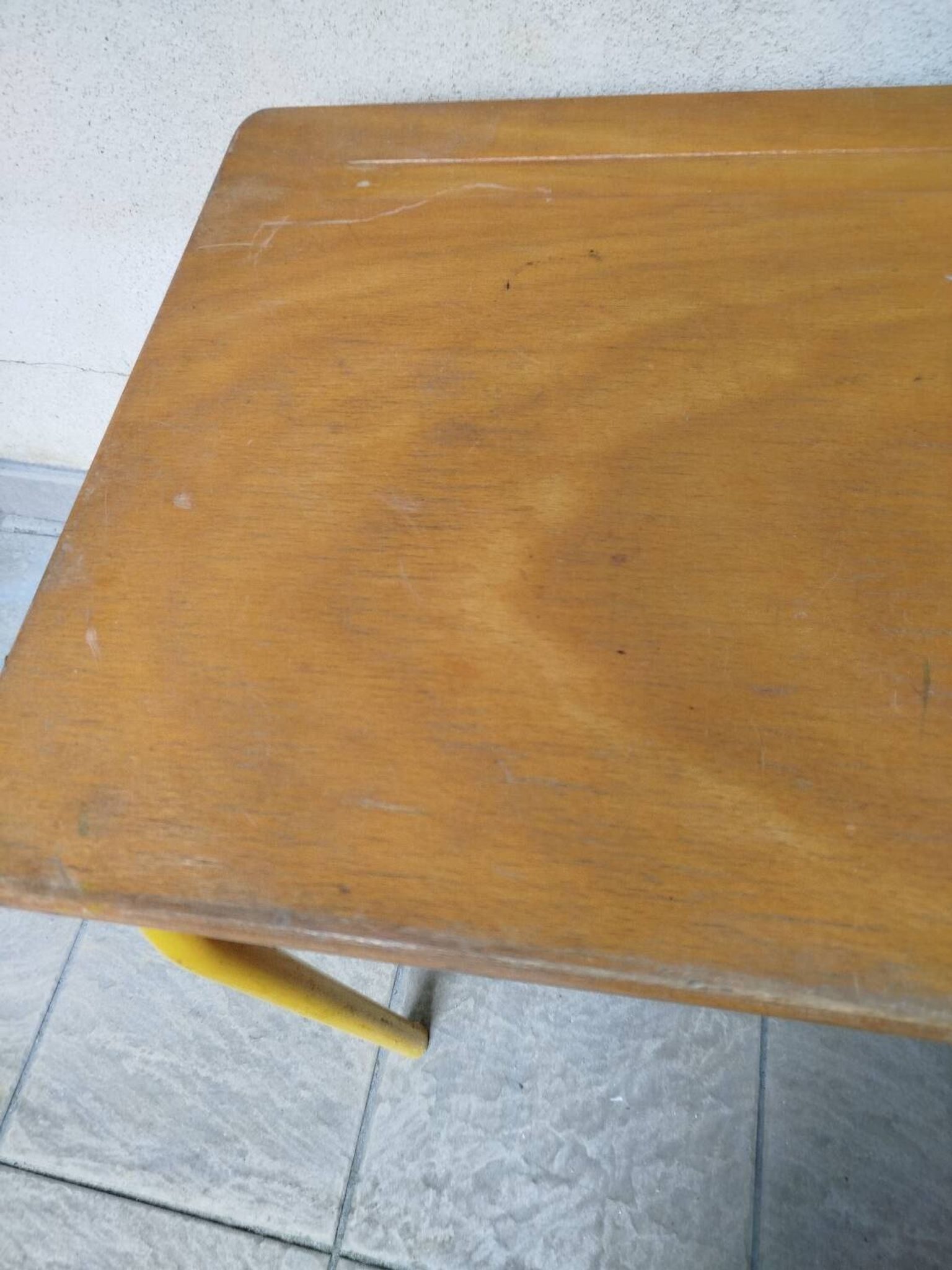 Ancien bureau d'écolier