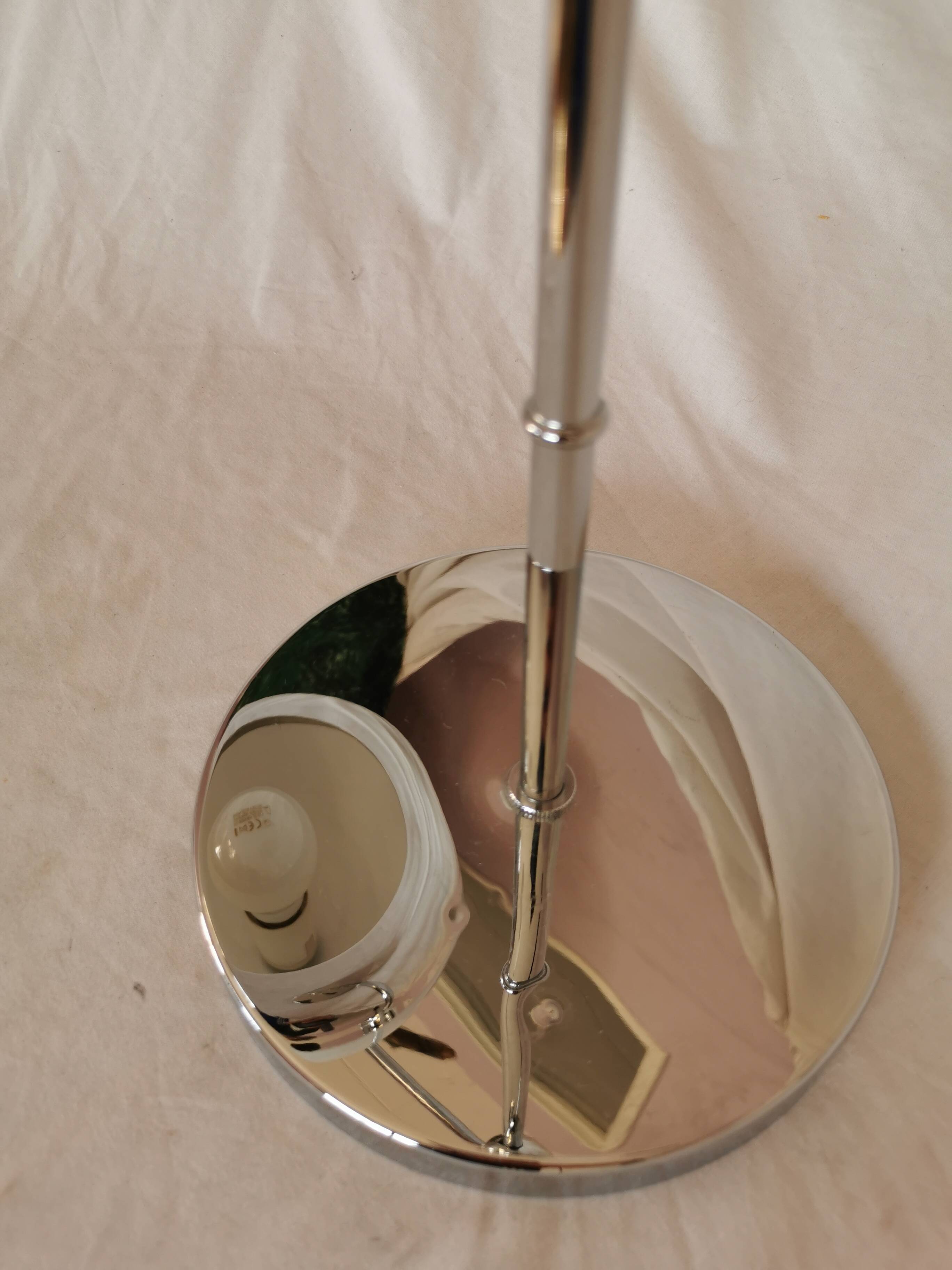 Lampe articulée, plastique et chrome, champignon, style 1970