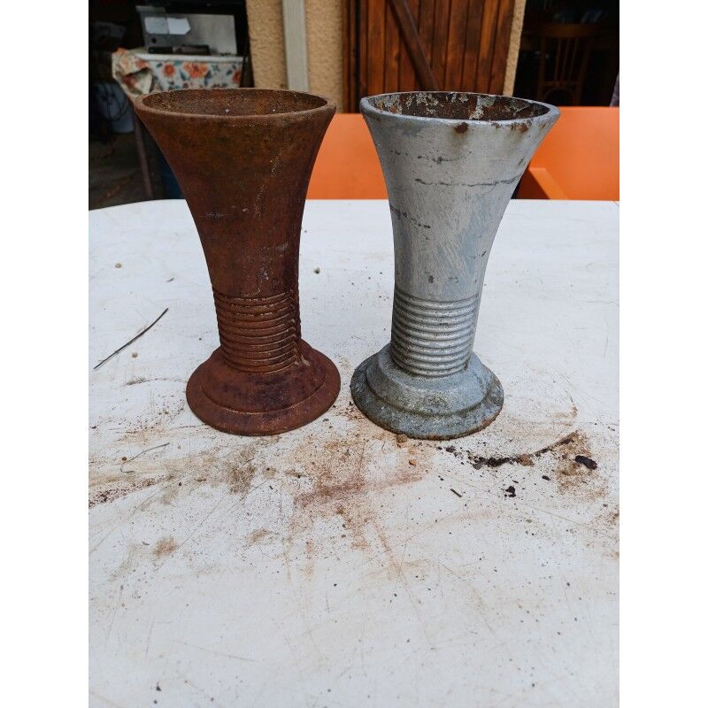 Pair of cast iron vases from 1900 from Charleville-Mézières