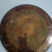 Plat cloisonné et laiton