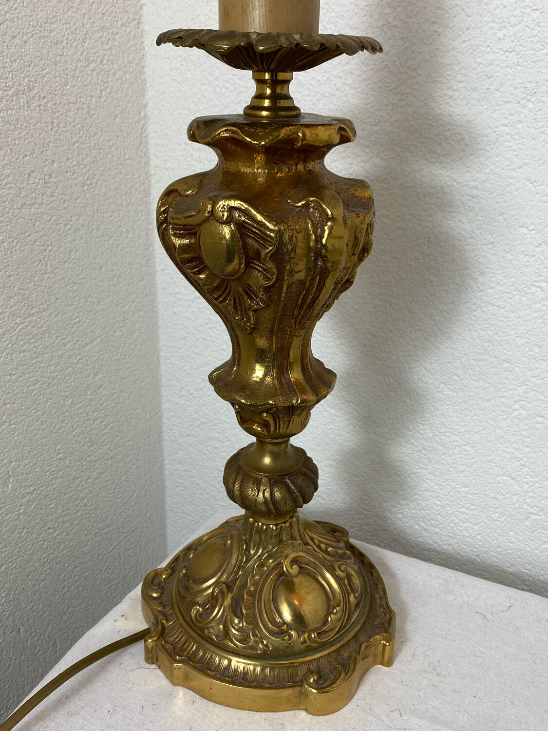Pied de lampe en bronze