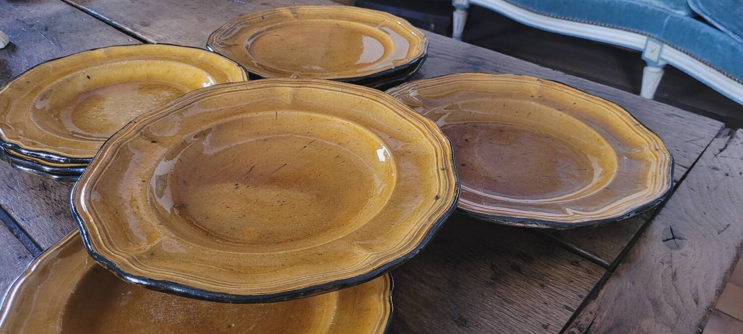 Varages 70's Plates