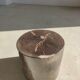Table d'appoint en bois pétrifié couleur marron glacé - H:34cm D:35cm