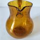 Petit pichet en verre bullé de Biot jaune doré