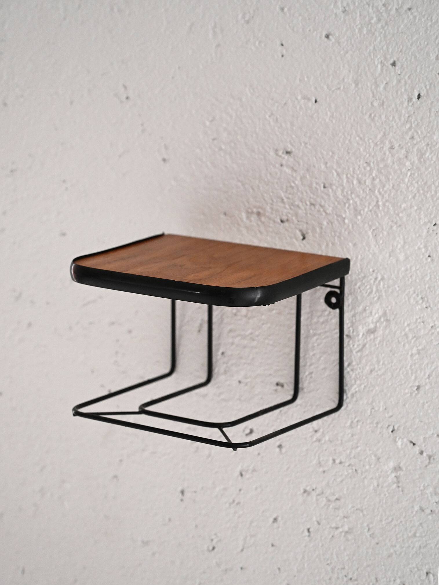 Hanging nightstand in teak and metal