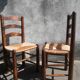 Paire de chaises brutaliste paillées et bois