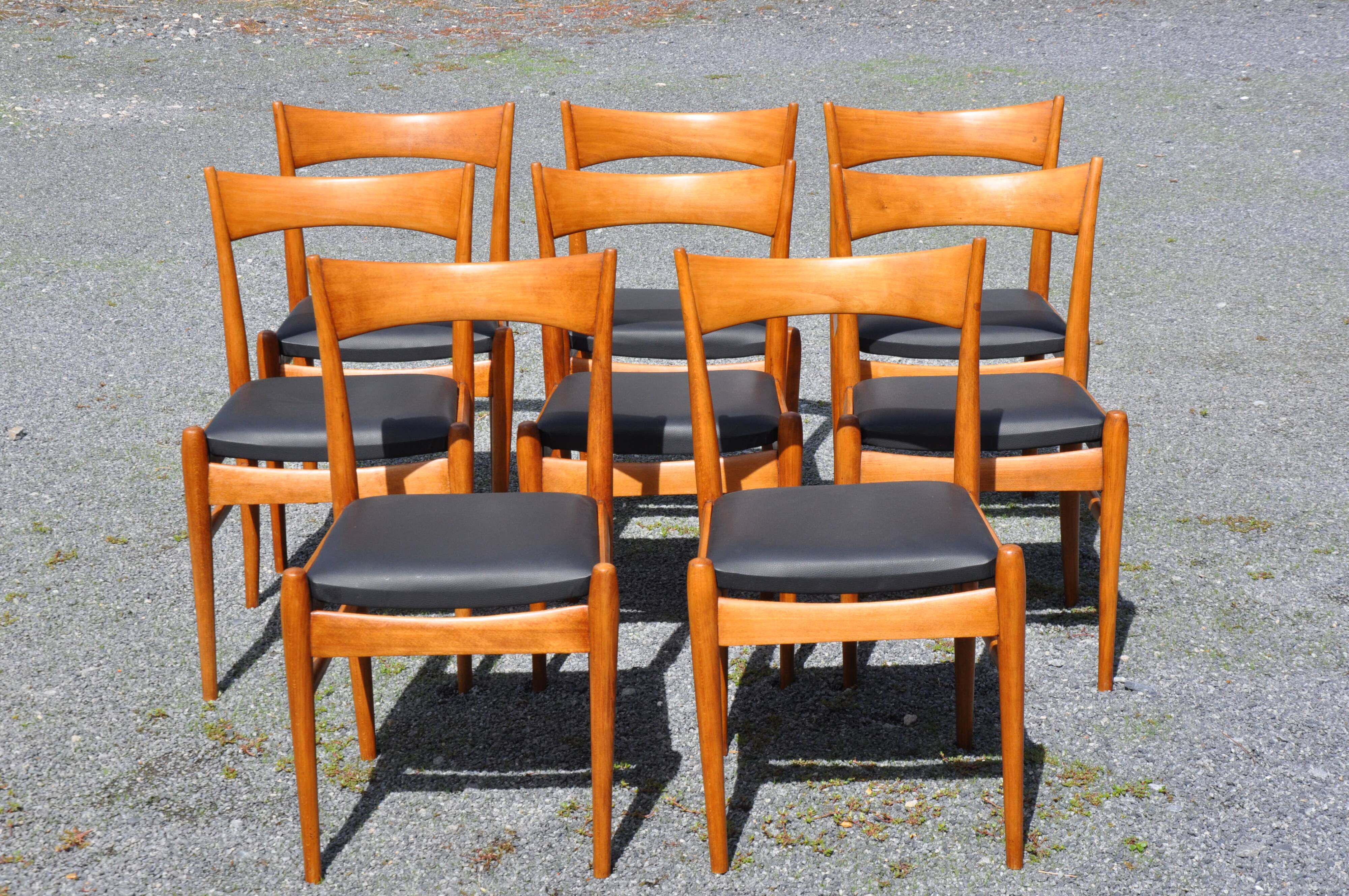 8 Scandinavian-style chairs