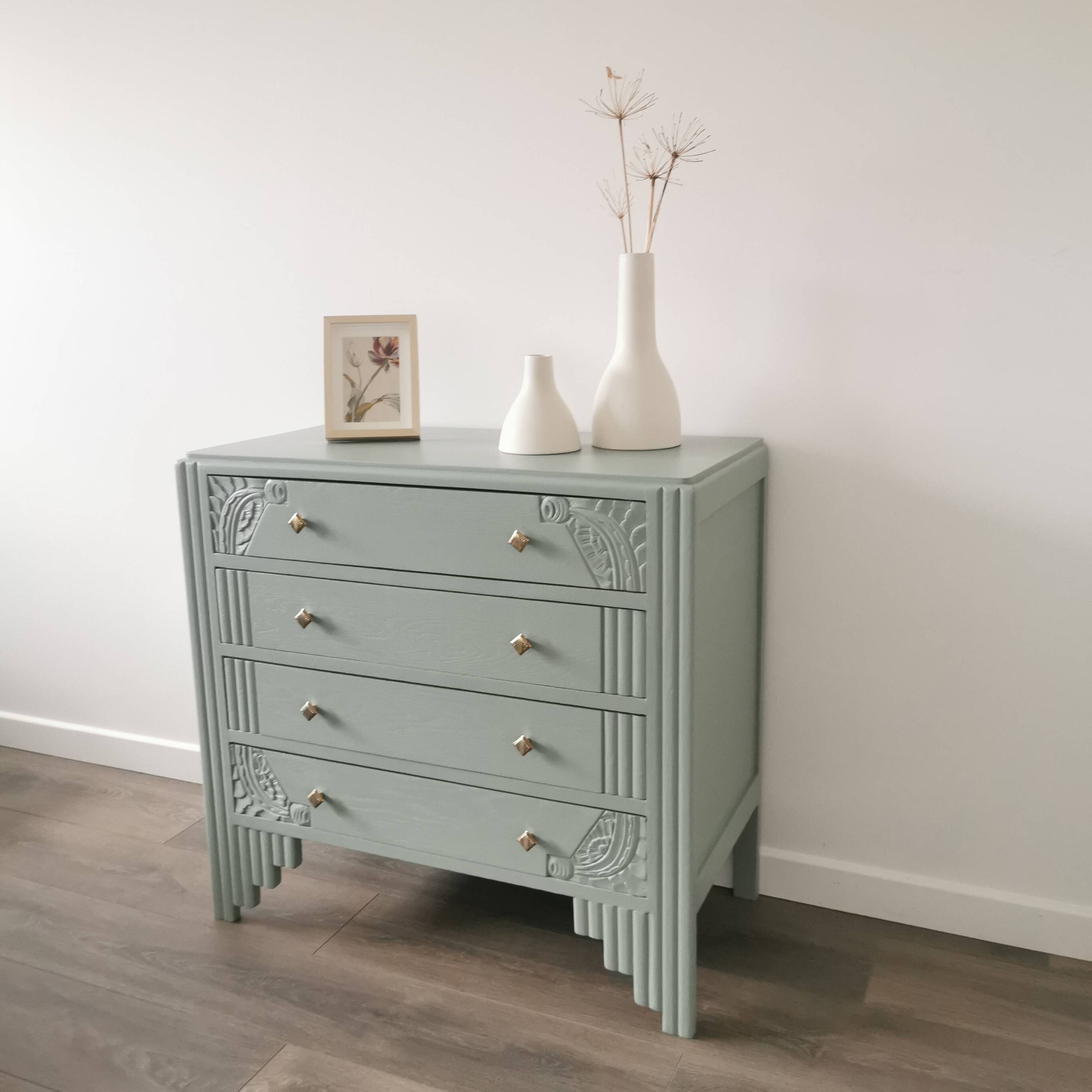 Art Deco chest of drawers