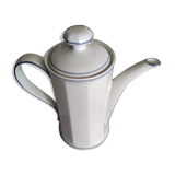 Cafetière ancienne en porcelaine