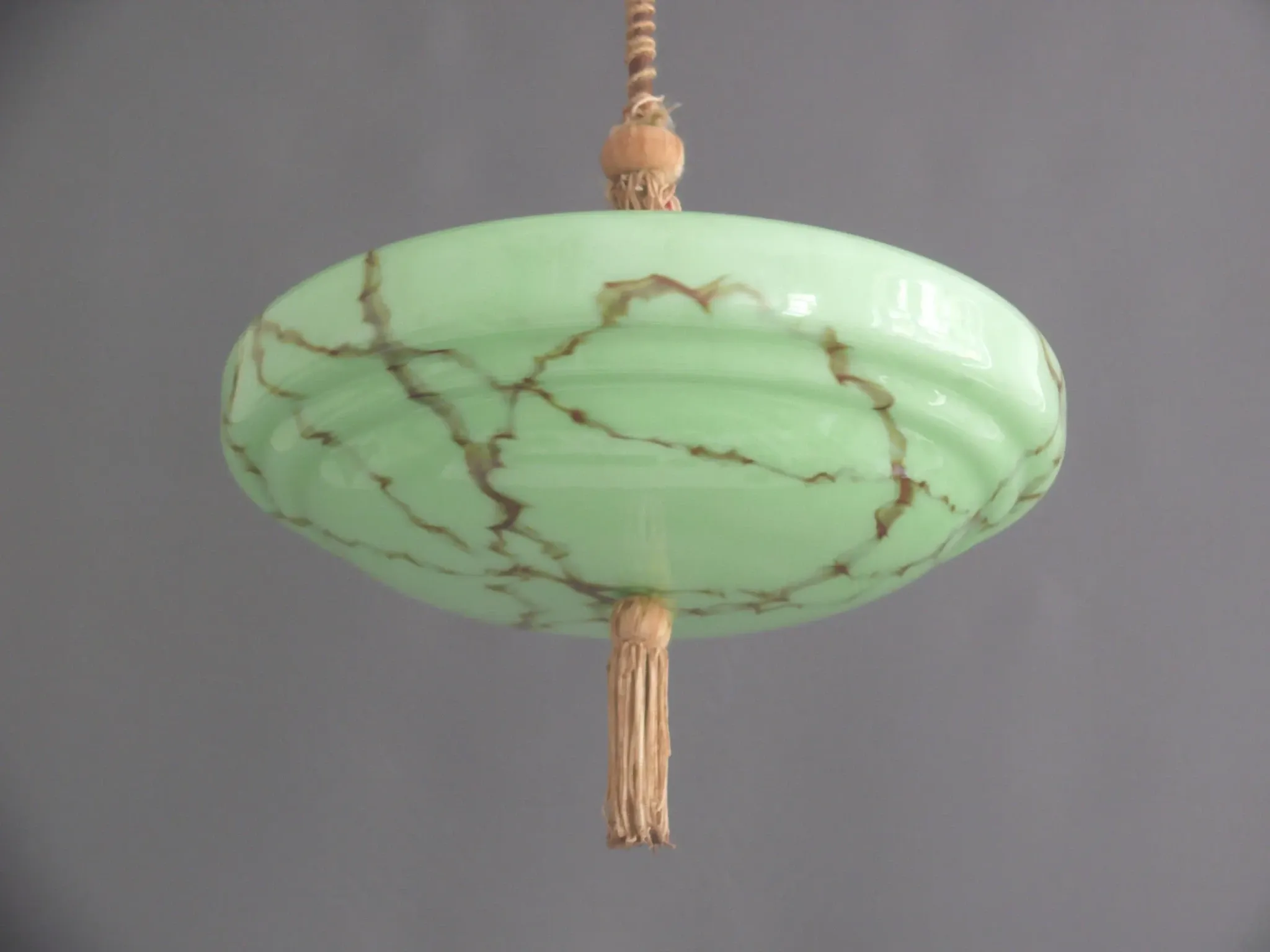 Art Deco pendant light with coiled rod, marbled effect, metal and brass pendant - 1930s
