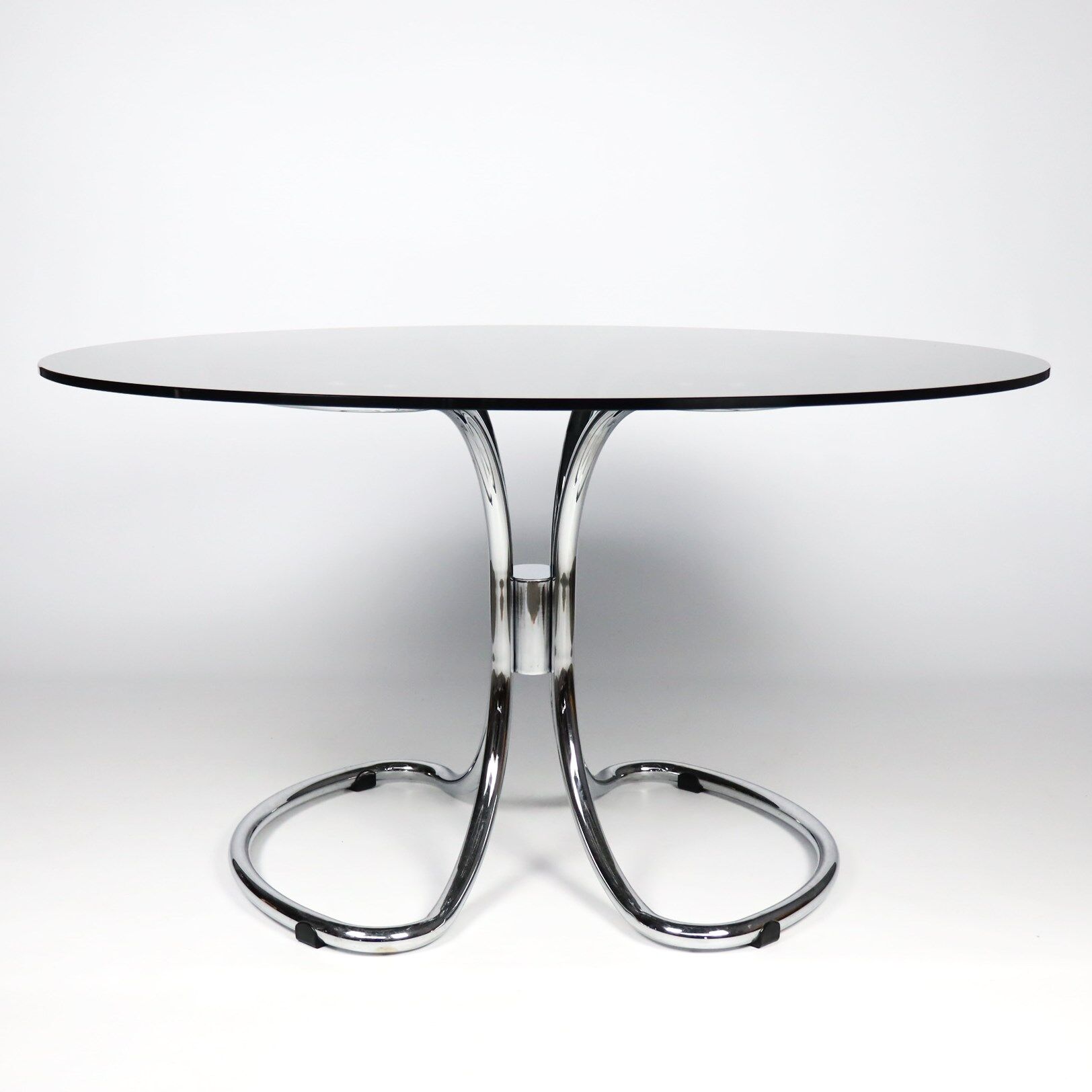 Dining table smoked glass and chrome foot
