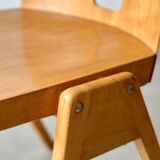 Series of 4 stackable chairs
