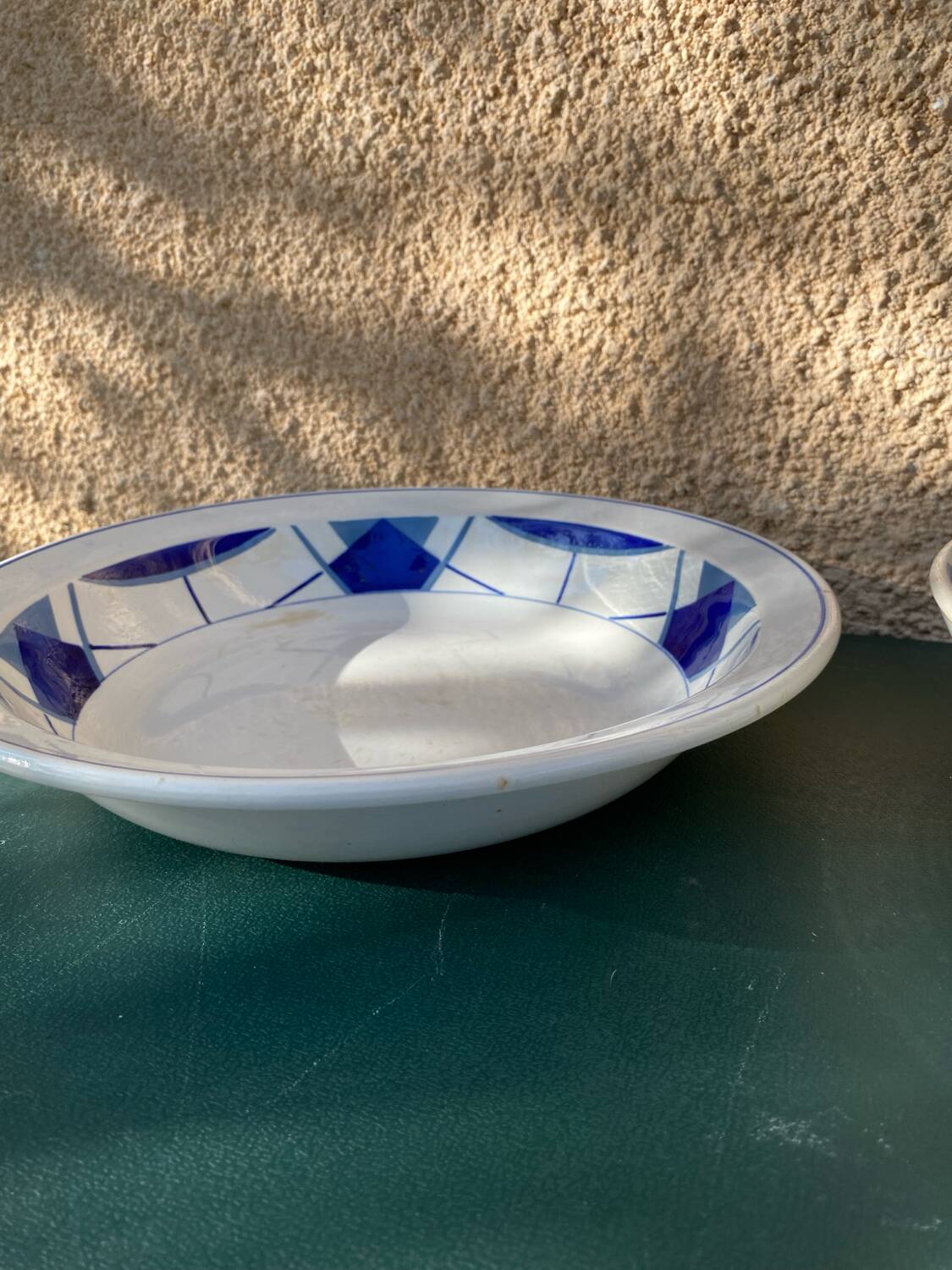 Sets of 2 presentation dishes Digoin Sarreguemines model Efel.