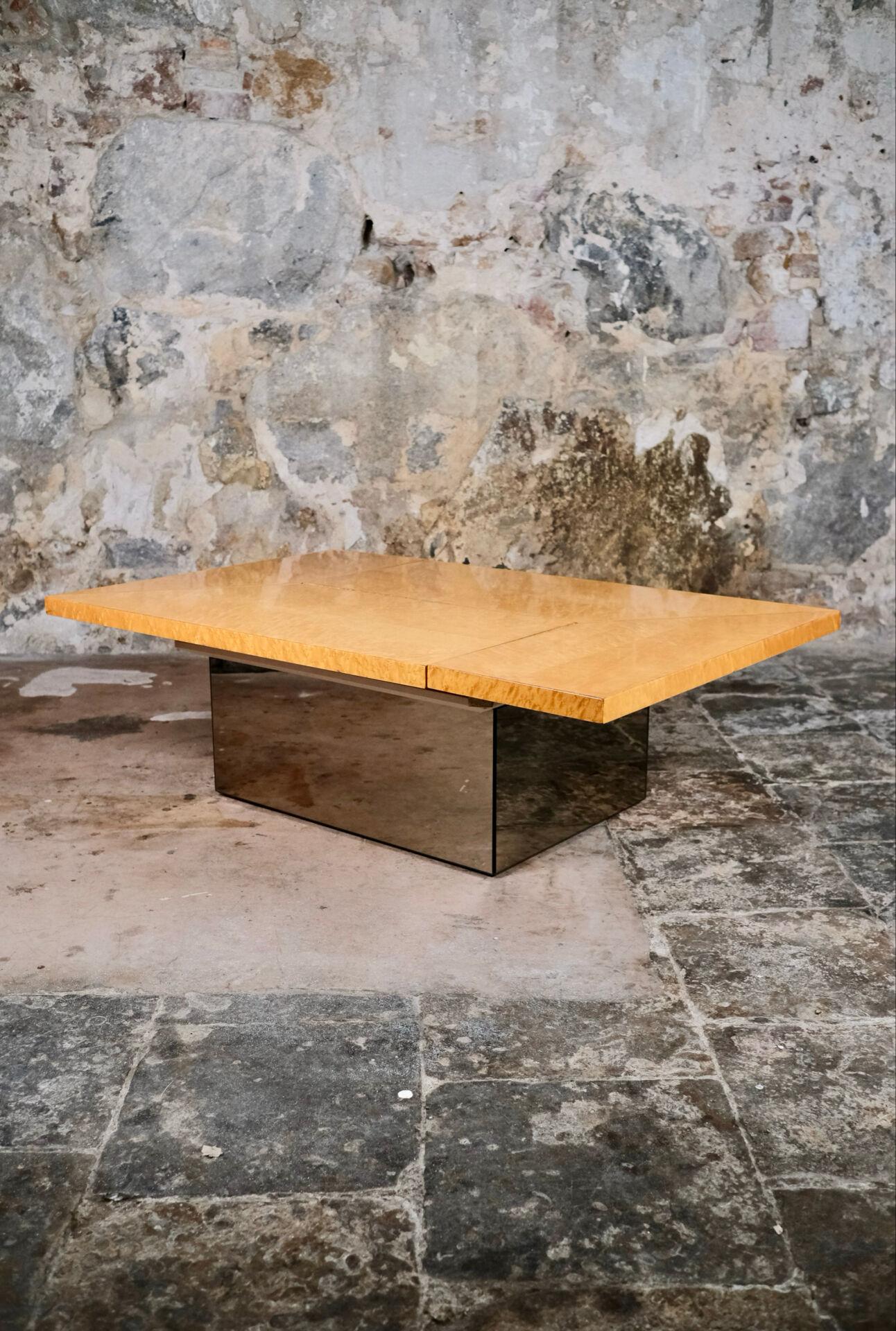 Coffee table bar in ash burl, Paul Michel for Roche Bobois, 1980.