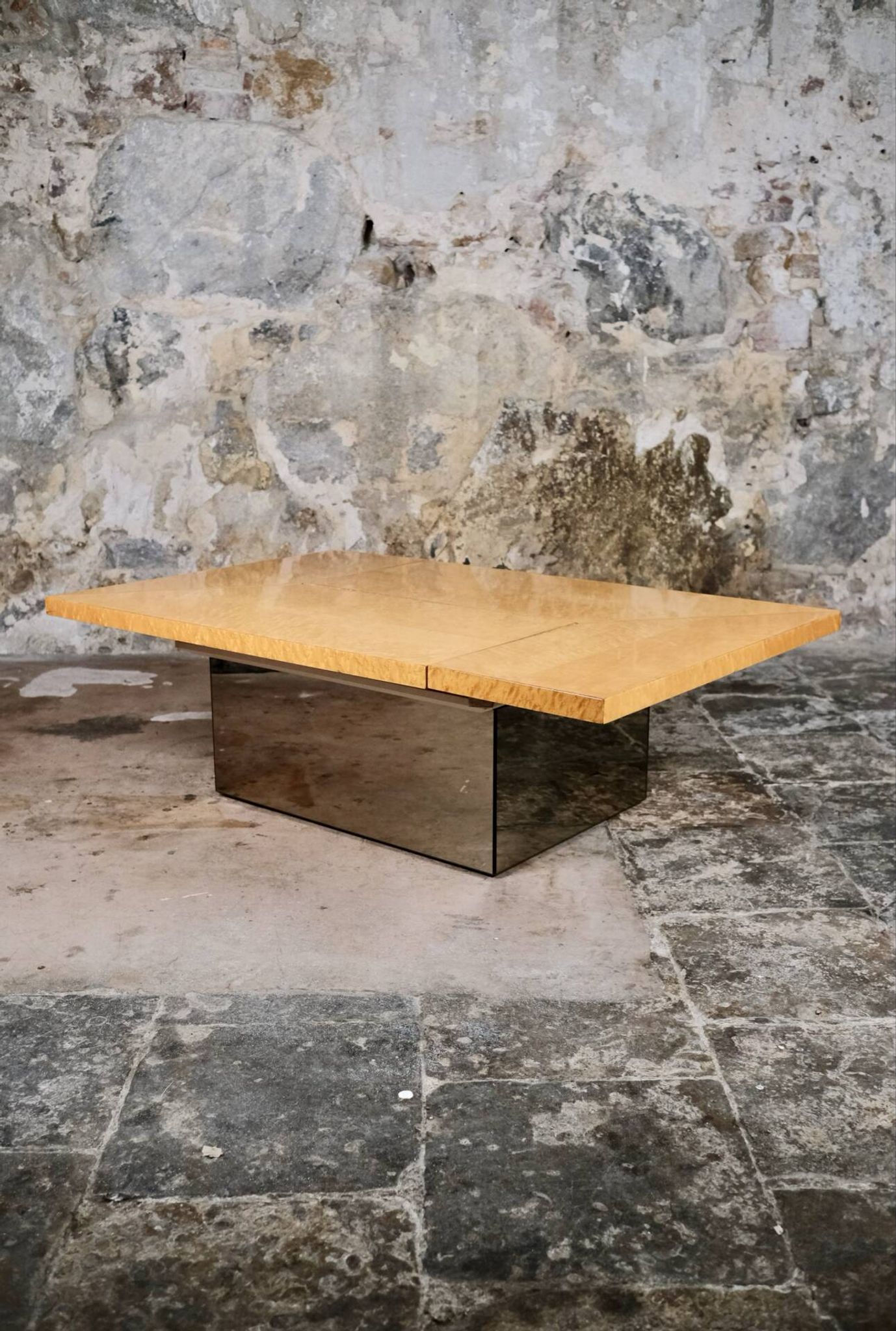 Coffee table bar in ash burl, Paul Michel for Roche Bobois, 1980.