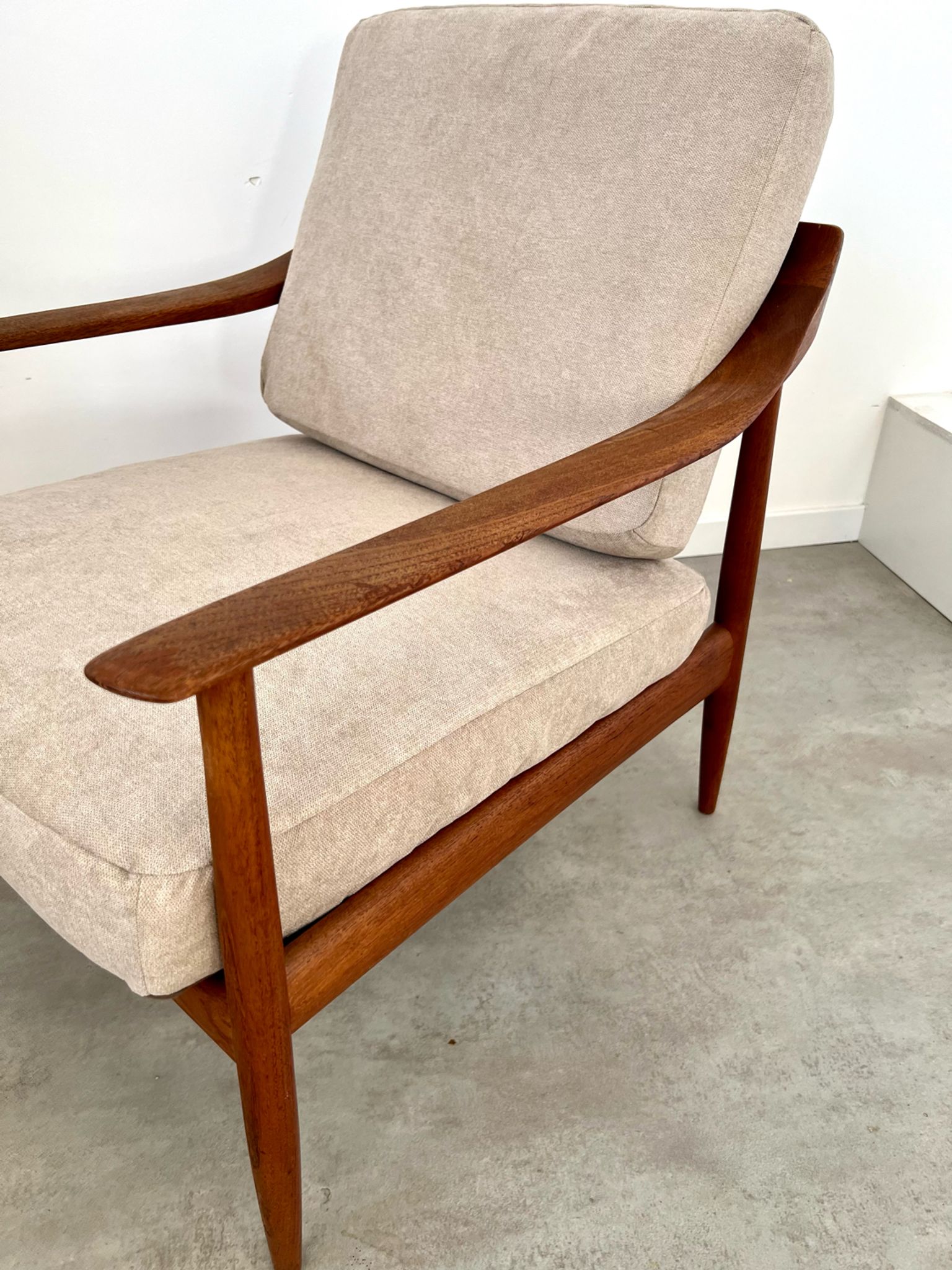 Old vintage teak armchair design Walter Knoll for Knoll Antimott Germany 1960s