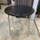 Table d’appoint chrome et skai noir vintage style Bauhaus vintage 1970