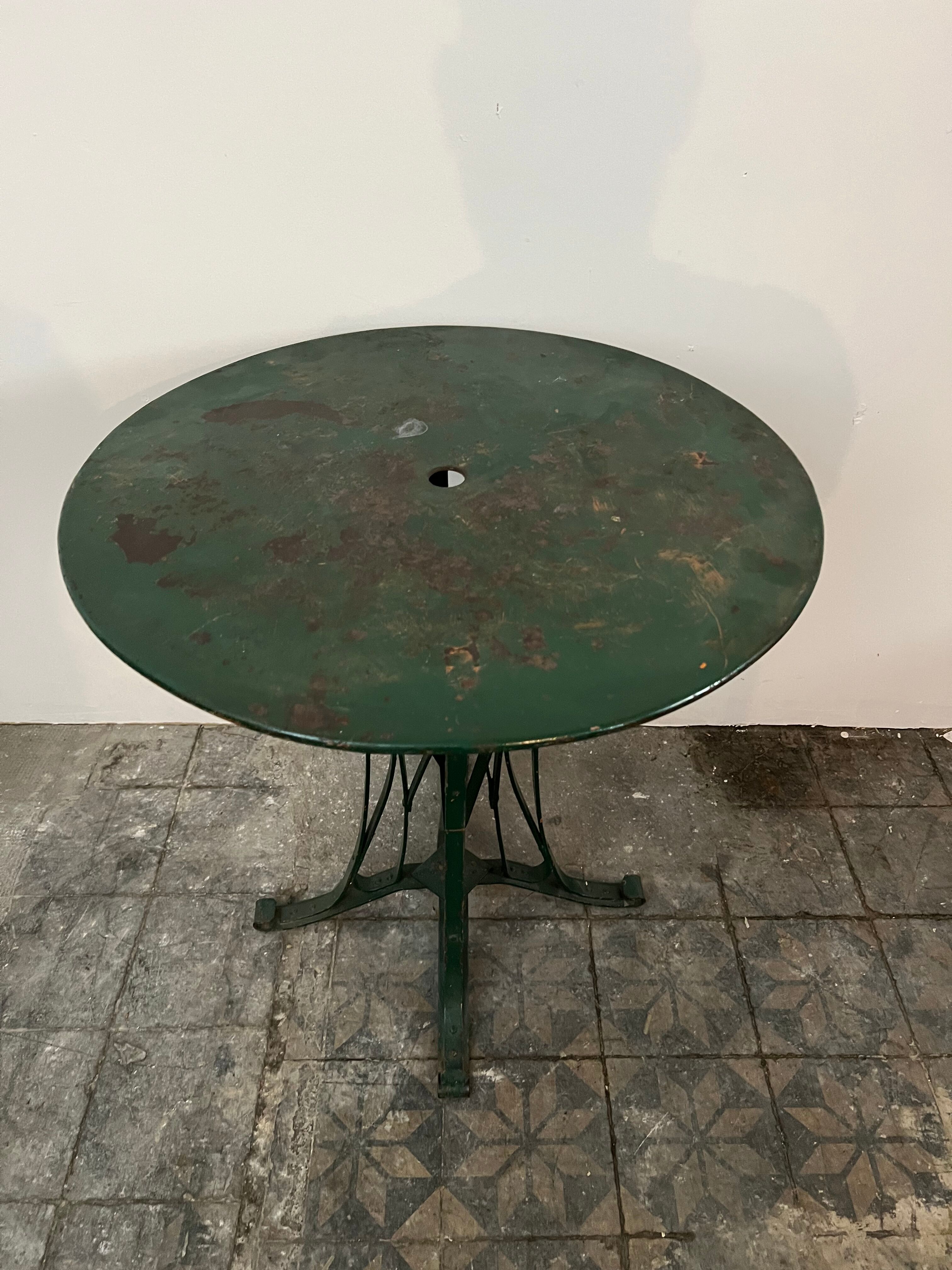 Garden table, wrought iron outdoor pedestal table