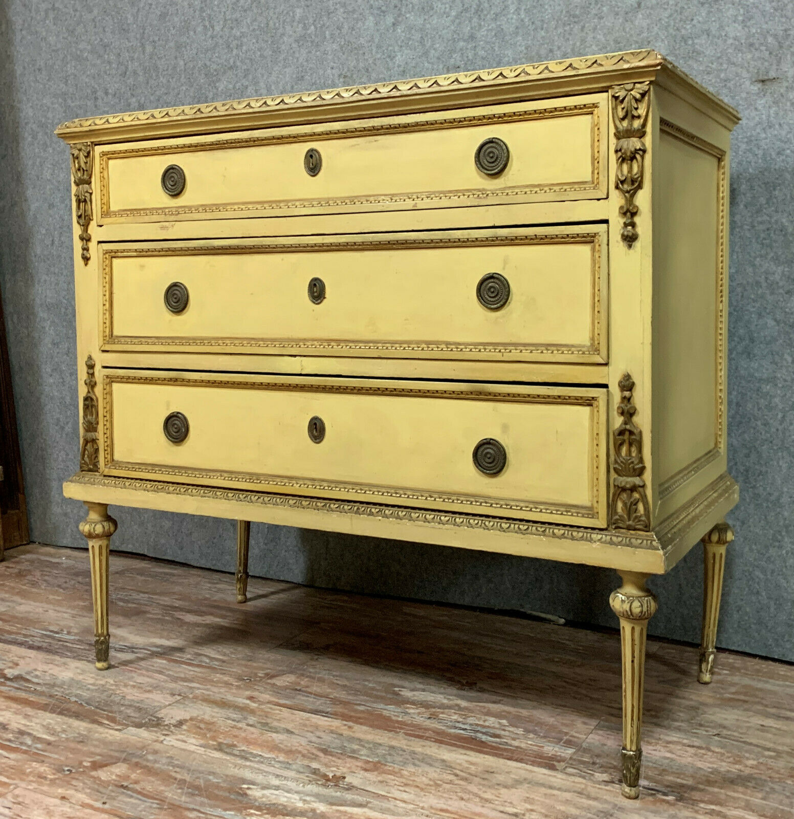 Louis XVI chest of drawers in lacquered wood circa 1880-1900