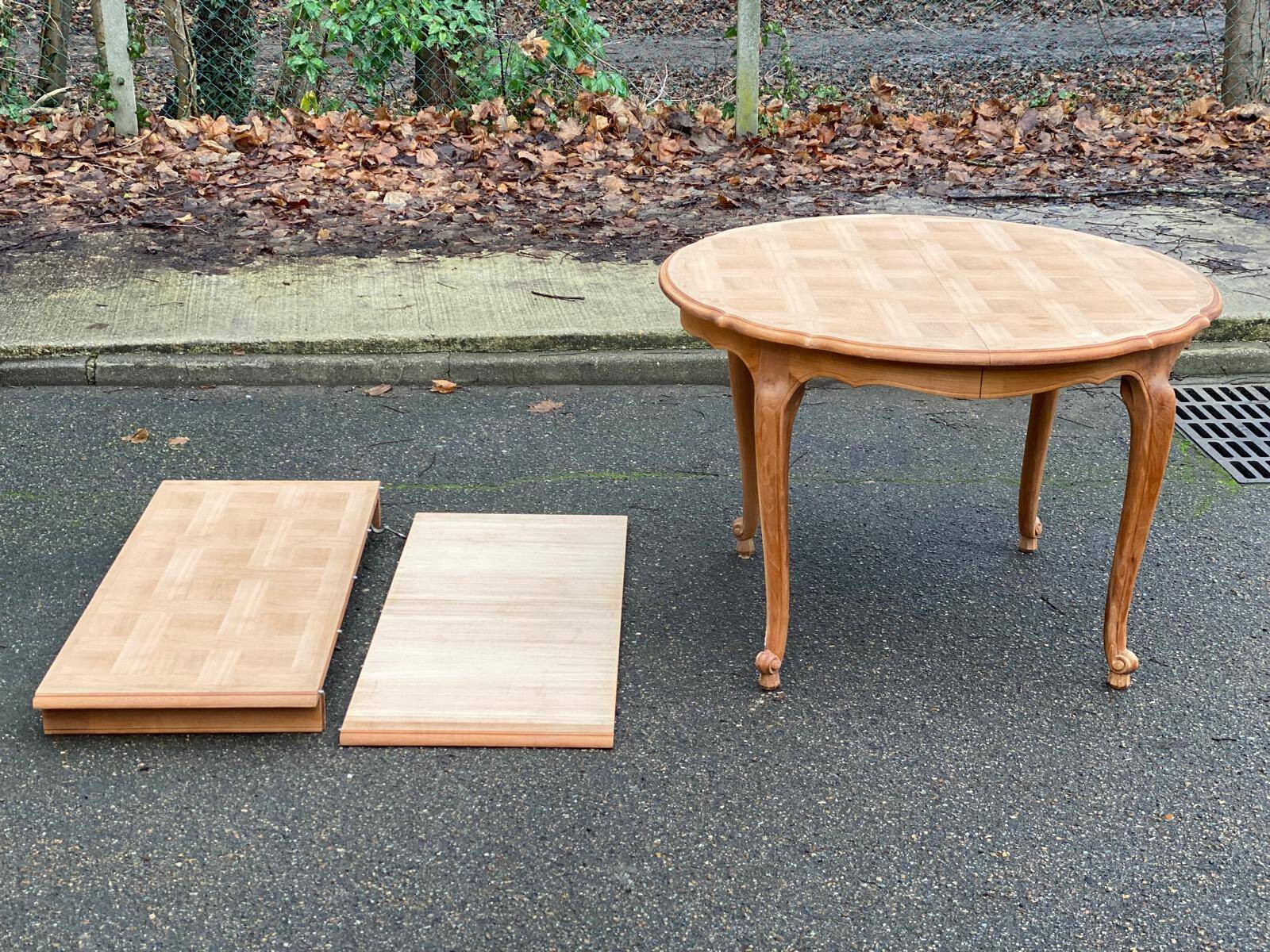 Renovated Louis XV dining table in cherry wood from the 20th century, 210cm.
