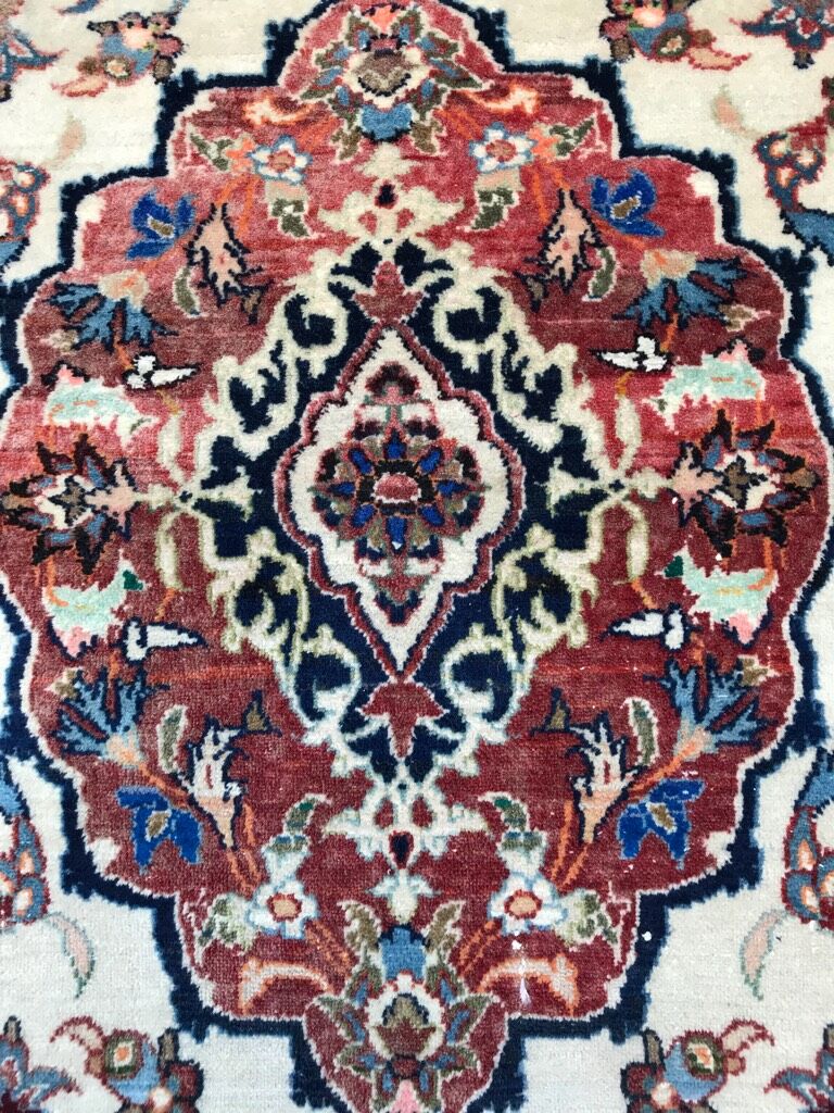 Handmade Isfahan persian carpet 104x150cm