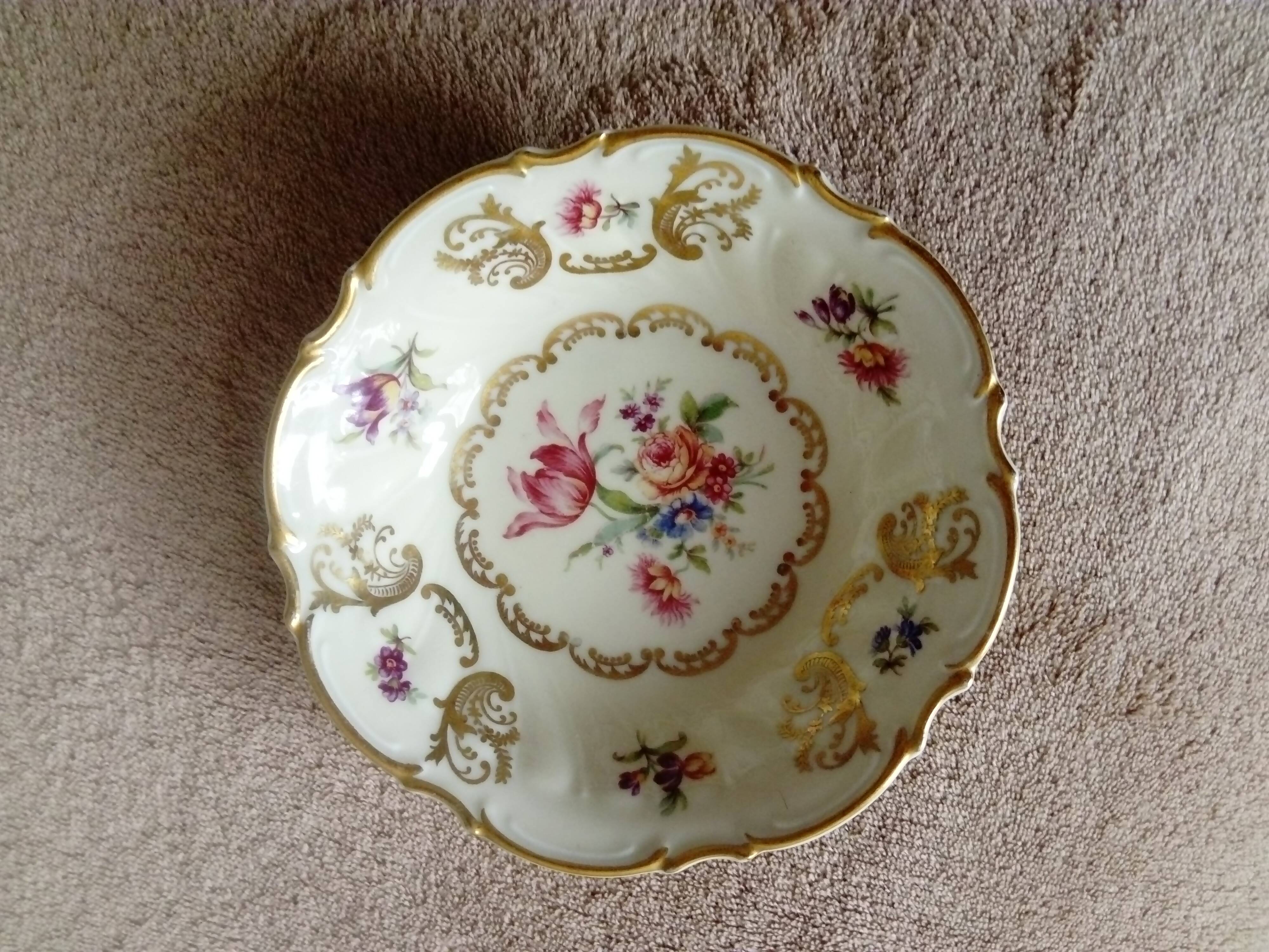 set of 5 old Bavaria fruit bowls decorated with flowers