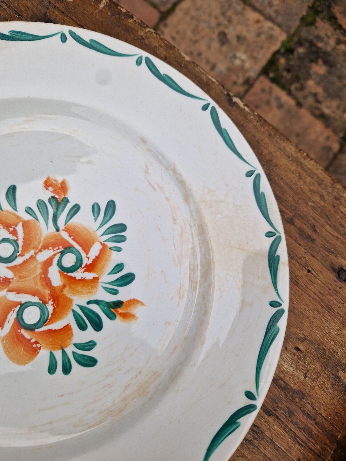 Lot de 7 assiettes plates plus de raviers