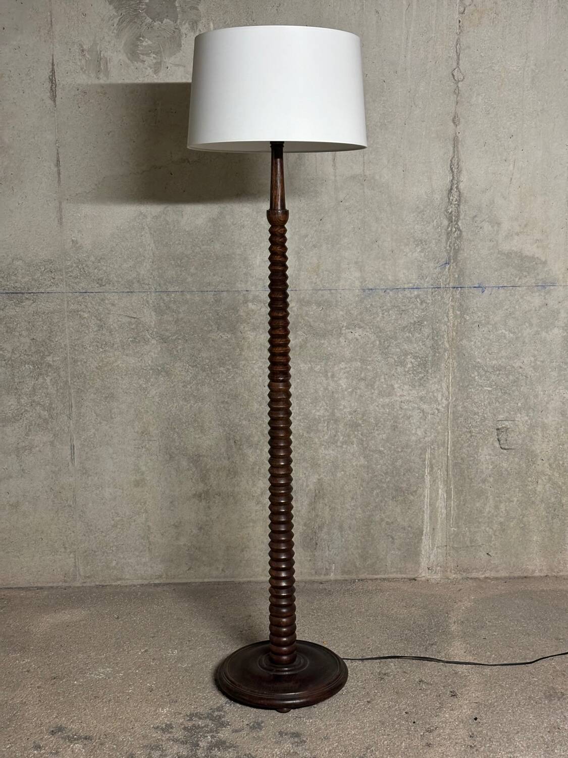 Charles Dudouyt style turned oak wood floor lamp 1940
