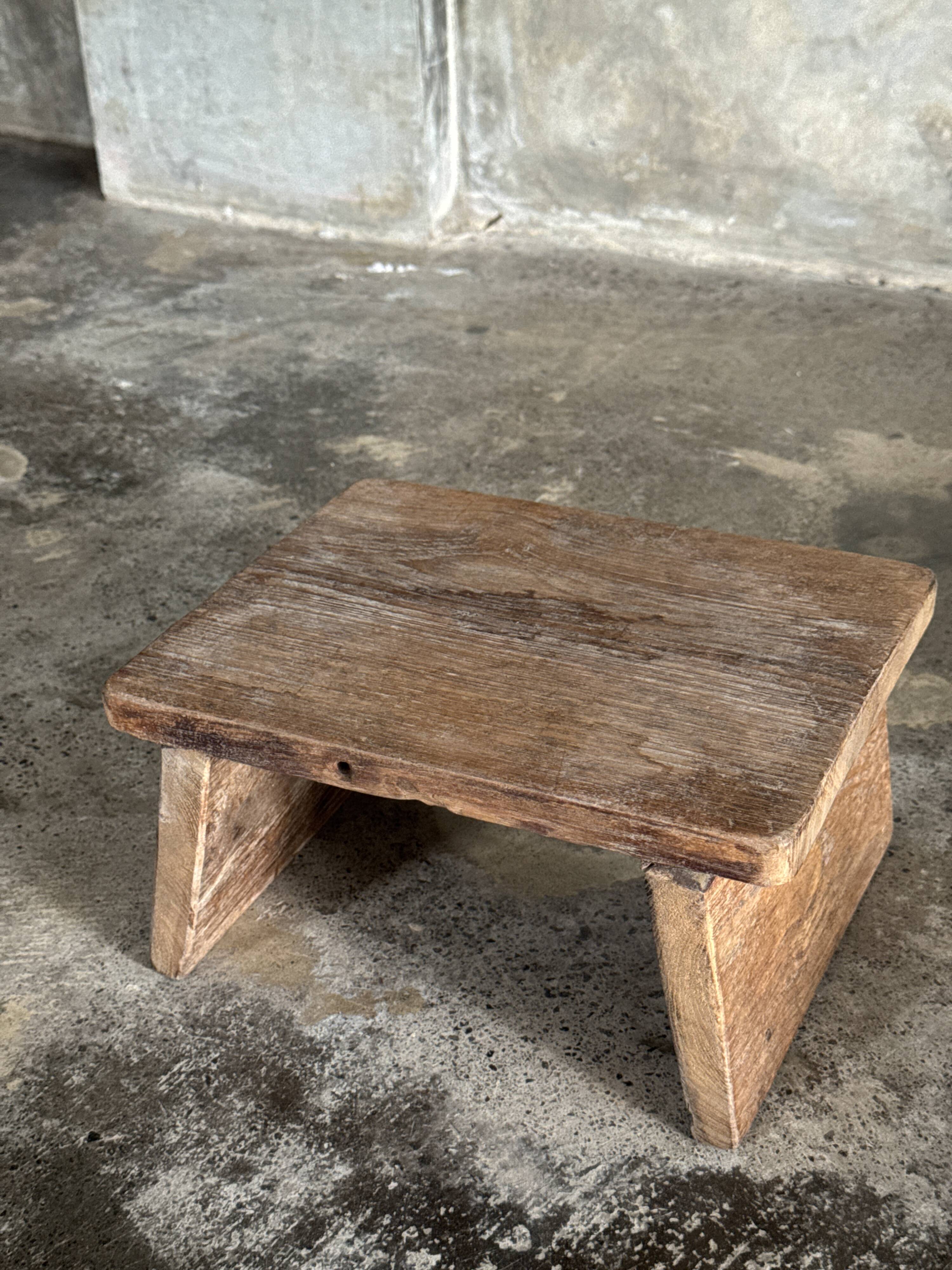 Small auxiliary stool in light antique teak (3302)