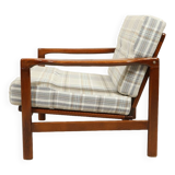 Fauteuil vintage, coussins à carreaux neufs, état d'origine du bois des années 1970