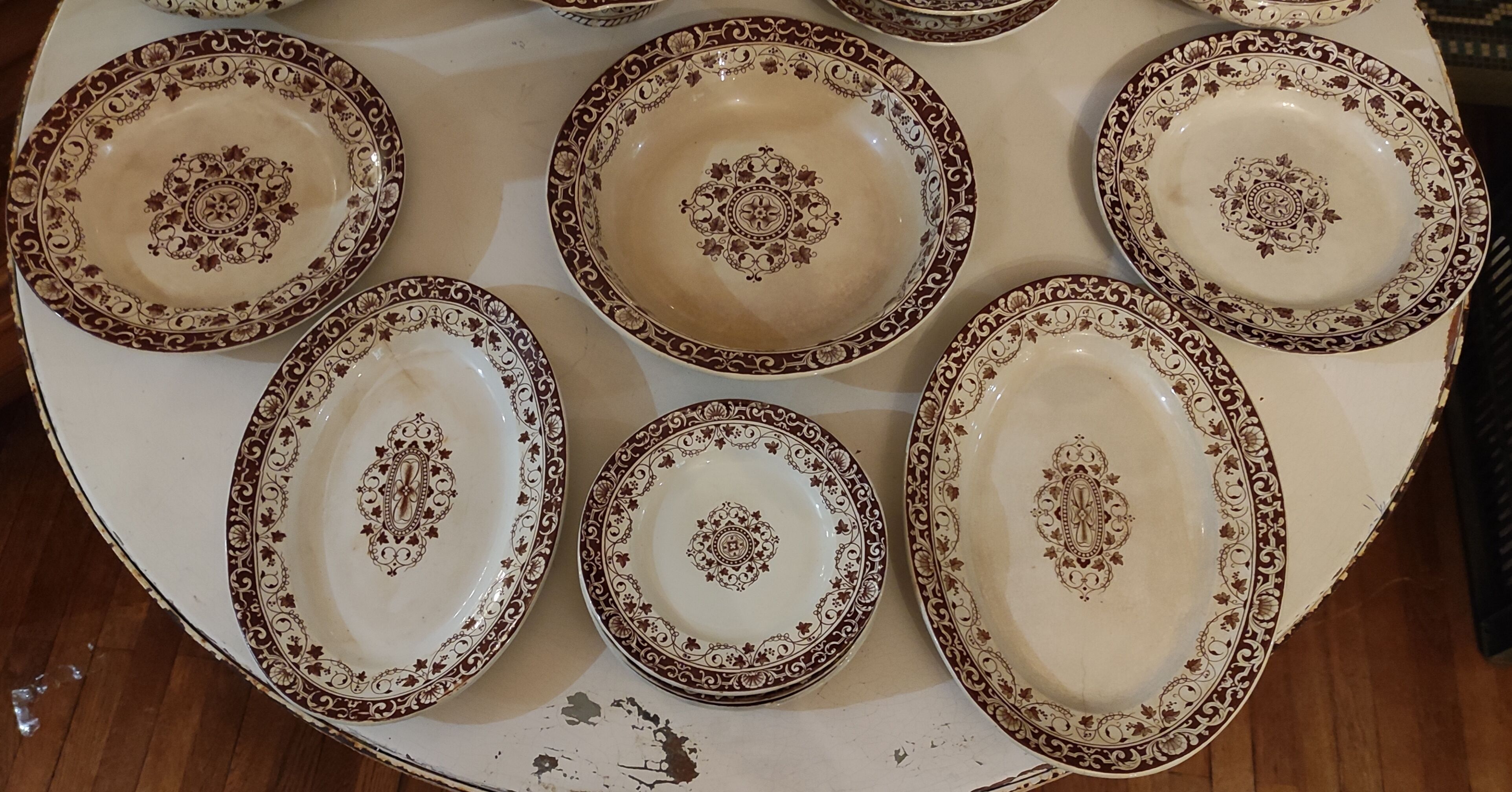 Former Jules Vieillard Bordeaux tableware service/Louis XV model/ 73 pieces